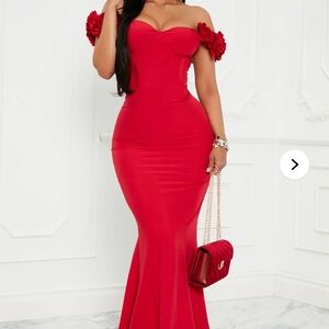 Fashion Nova Strapless Red Dress